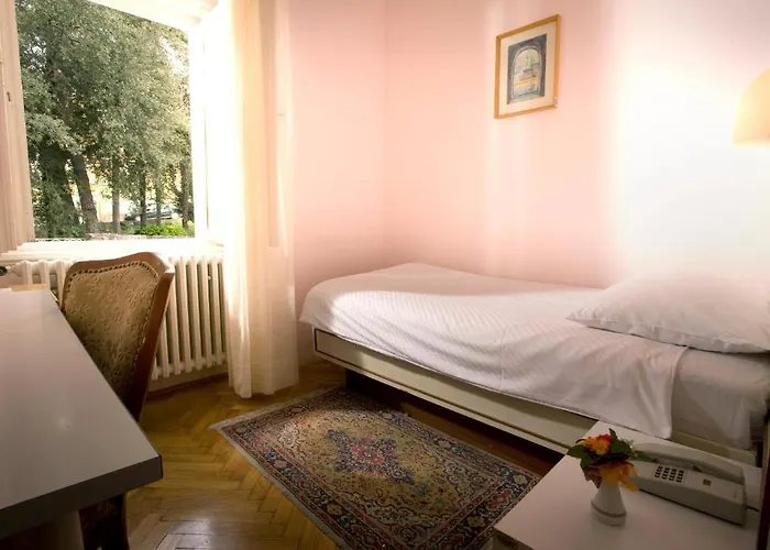 Smart Selection Belvedere Hotell 2*